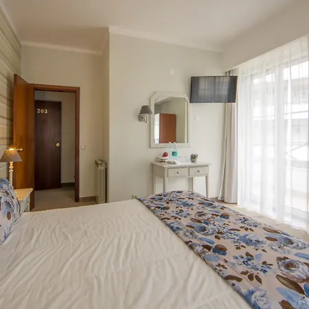 Отель Alecrim 3*